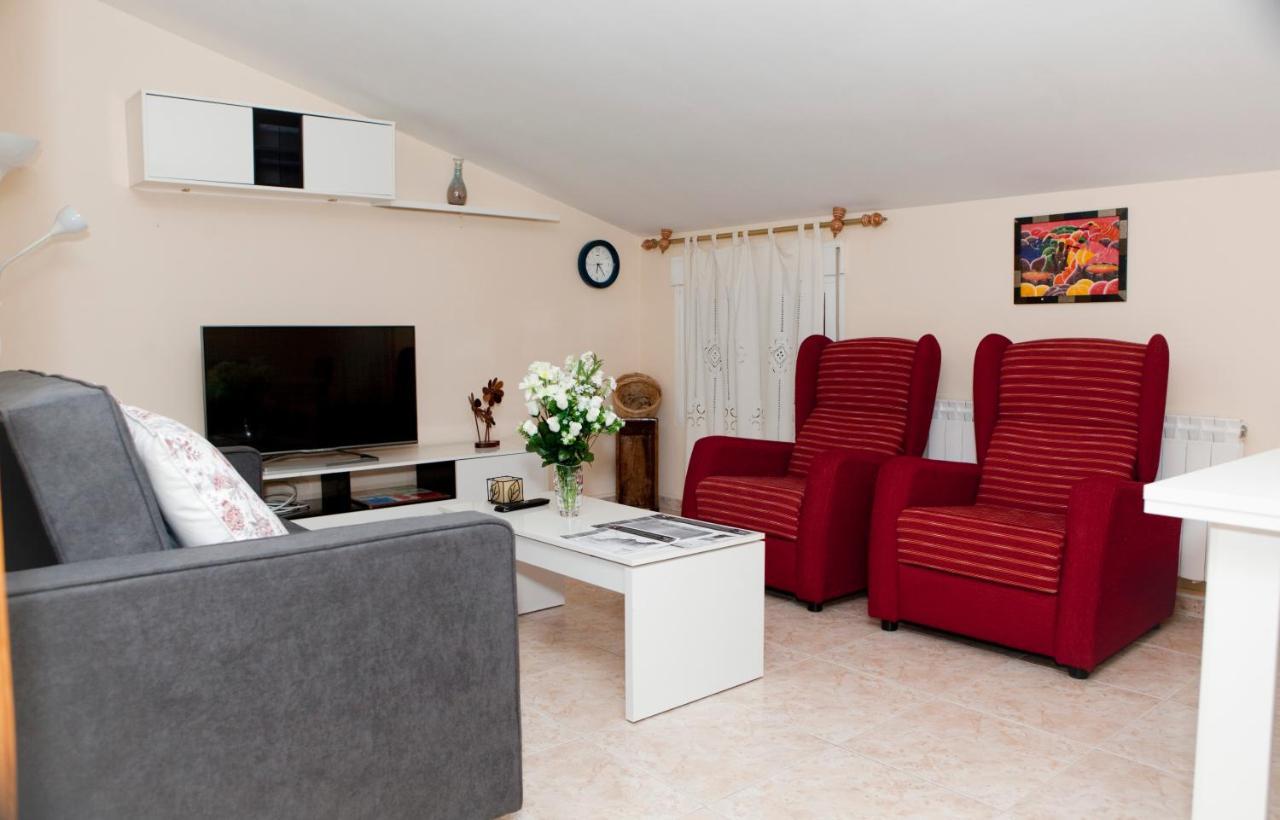 Apartamentos La Relojera 2 Харандилья-де-ла-Вера Экстерьер фото