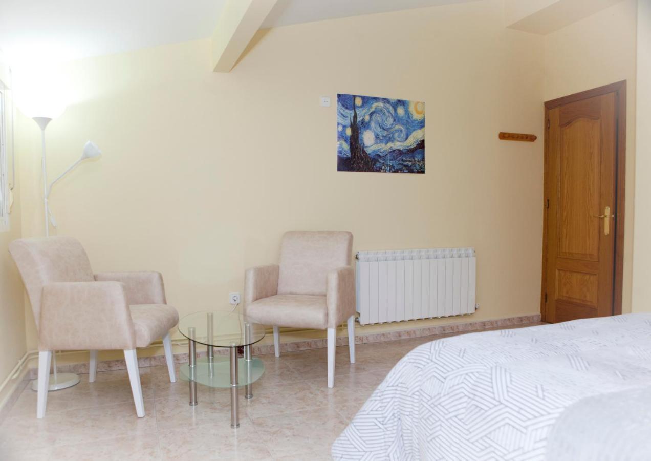 Apartamentos La Relojera 2 Харандилья-де-ла-Вера Экстерьер фото